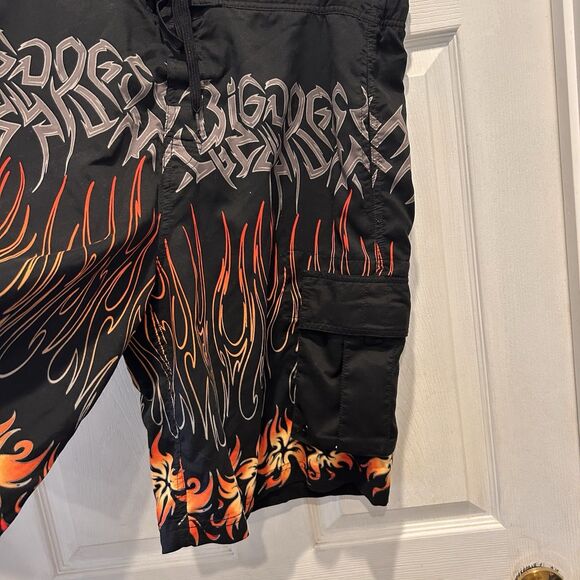 Vintage Y2k Big Dog Mens Board Shorts‎ Flames Black Size Large Baggy - Picture 2 of 10